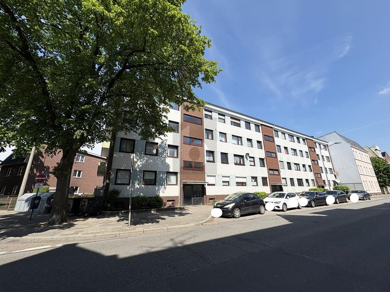 MODERNISIERT, ZENTRAL MIT SÜDBALKON